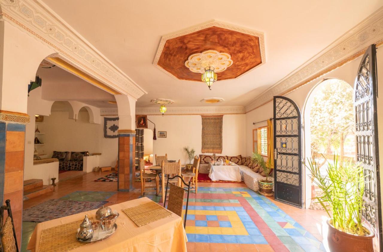 Riad Kasbah Des Roches Akhendachou n'Ait Ouffi ภายนอก รูปภาพ