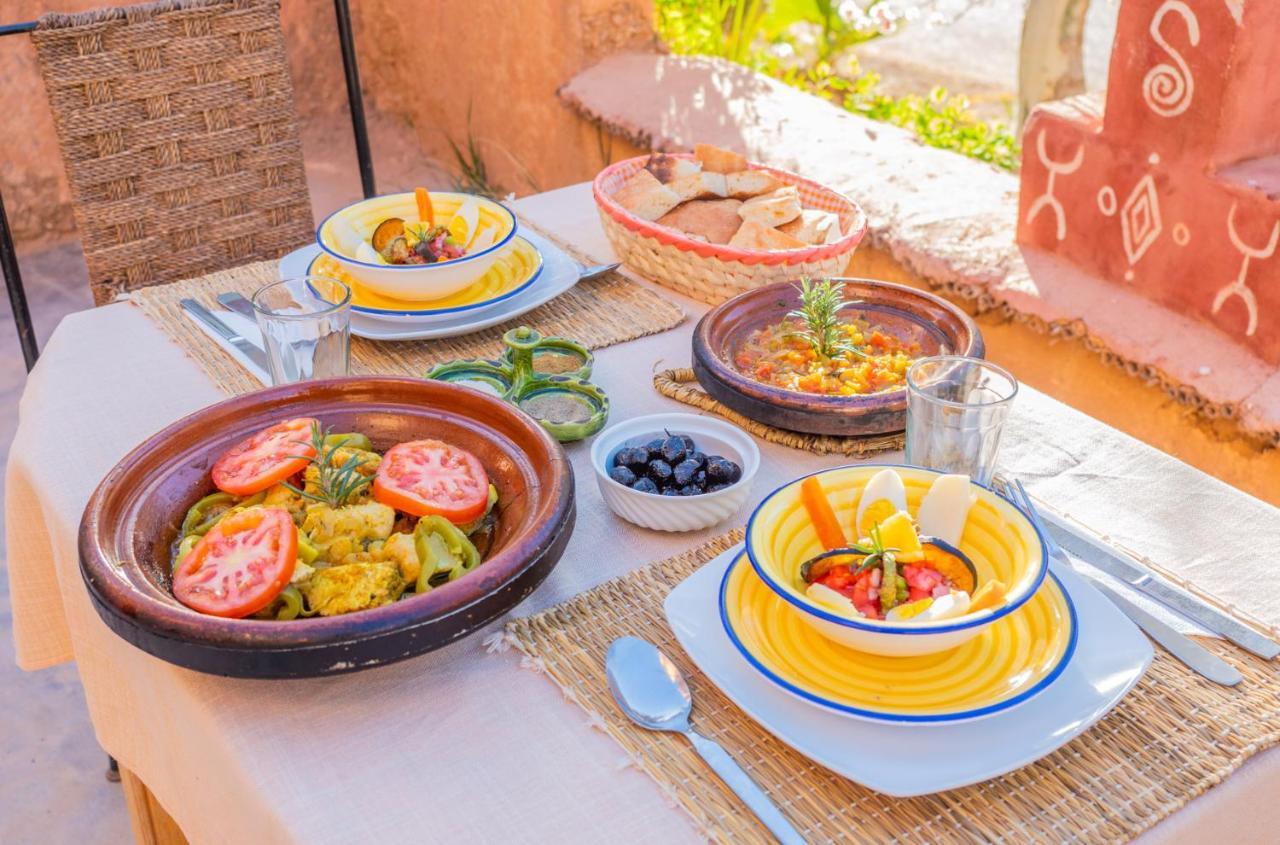 Riad Kasbah Des Roches Akhendachou n'Ait Ouffi ภายนอก รูปภาพ