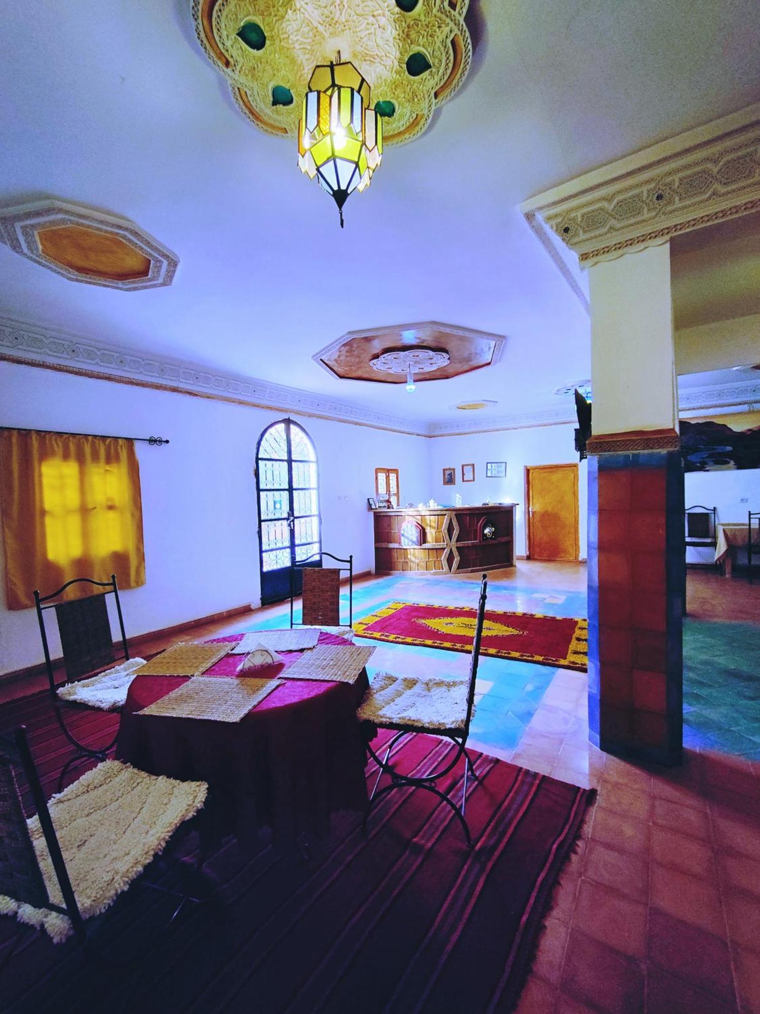 Riad Kasbah Des Roches Akhendachou n'Ait Ouffi ภายนอก รูปภาพ