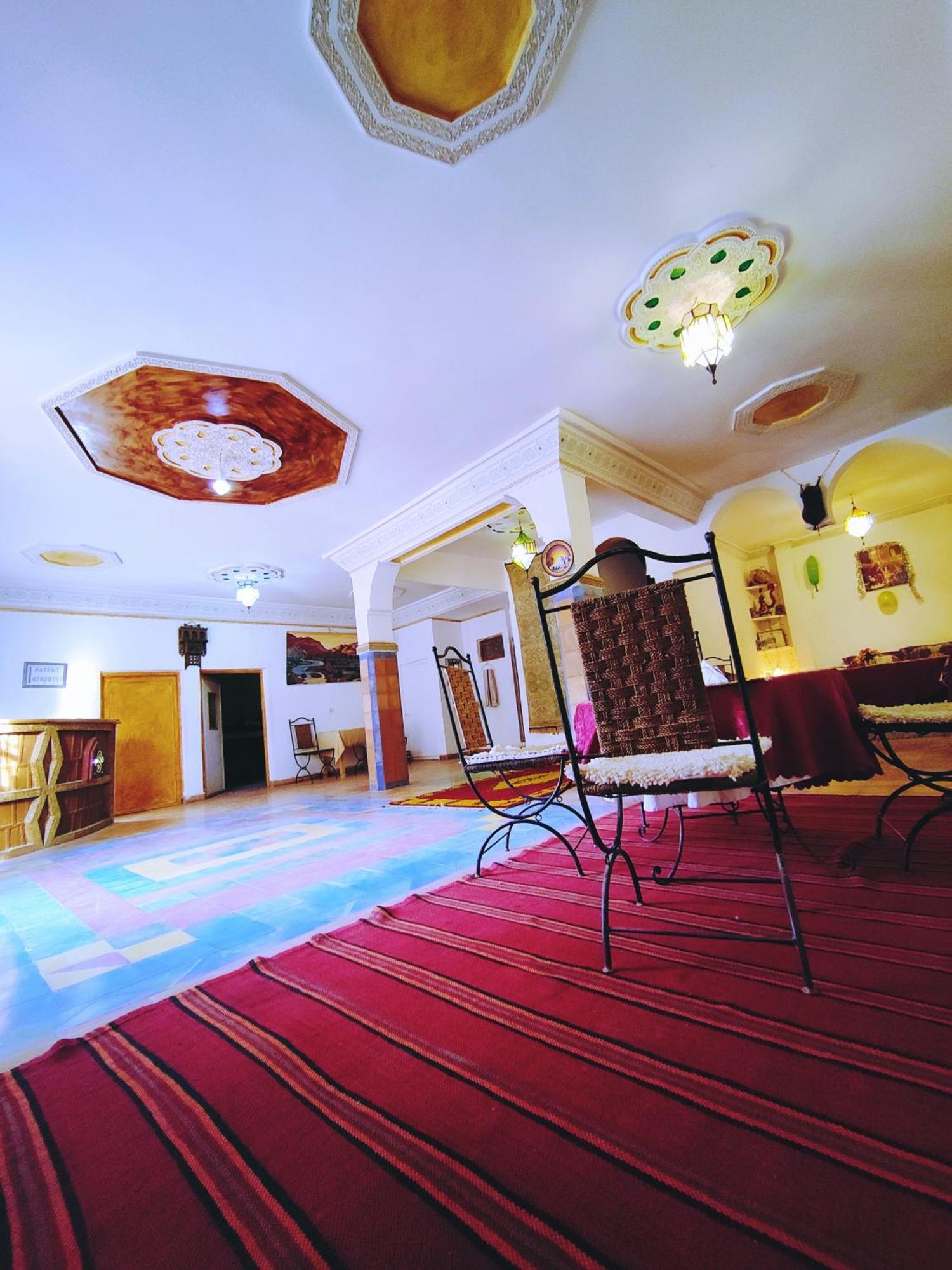 Riad Kasbah Des Roches Akhendachou n'Ait Ouffi ภายนอก รูปภาพ