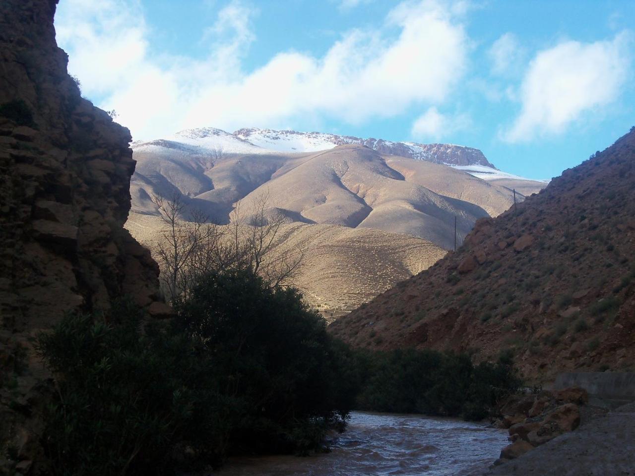 Riad Kasbah Des Roches Akhendachou n'Ait Ouffi ภายนอก รูปภาพ